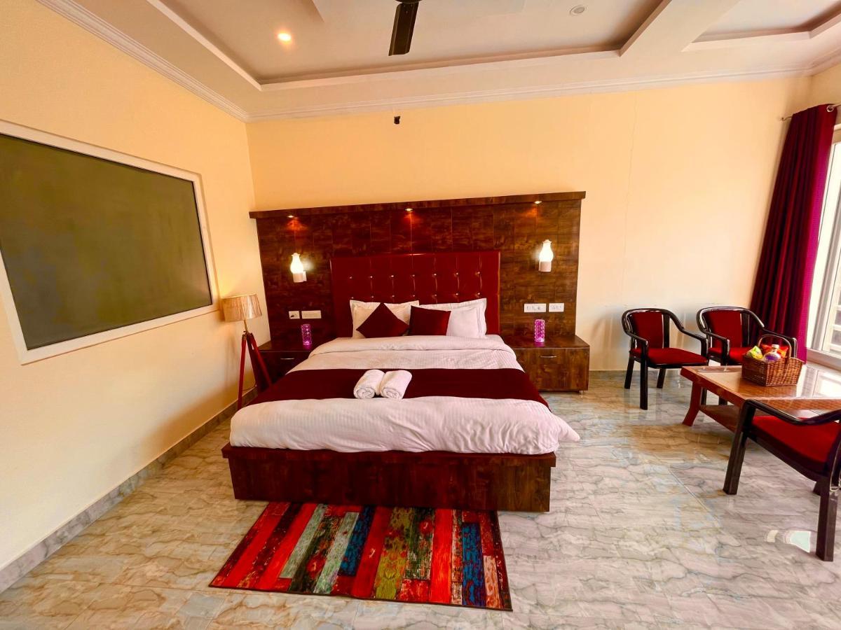 Sitara Resort, Scenic Mountain View Rooms With Balcony & Terrace Мусори Екстериор снимка